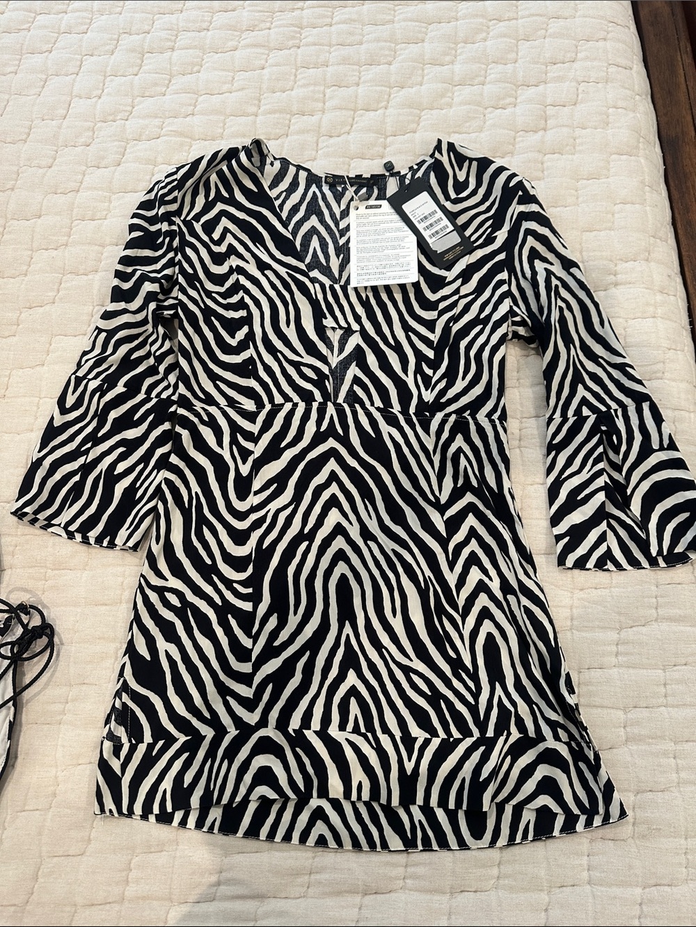 Vix Cover Up New With Tags